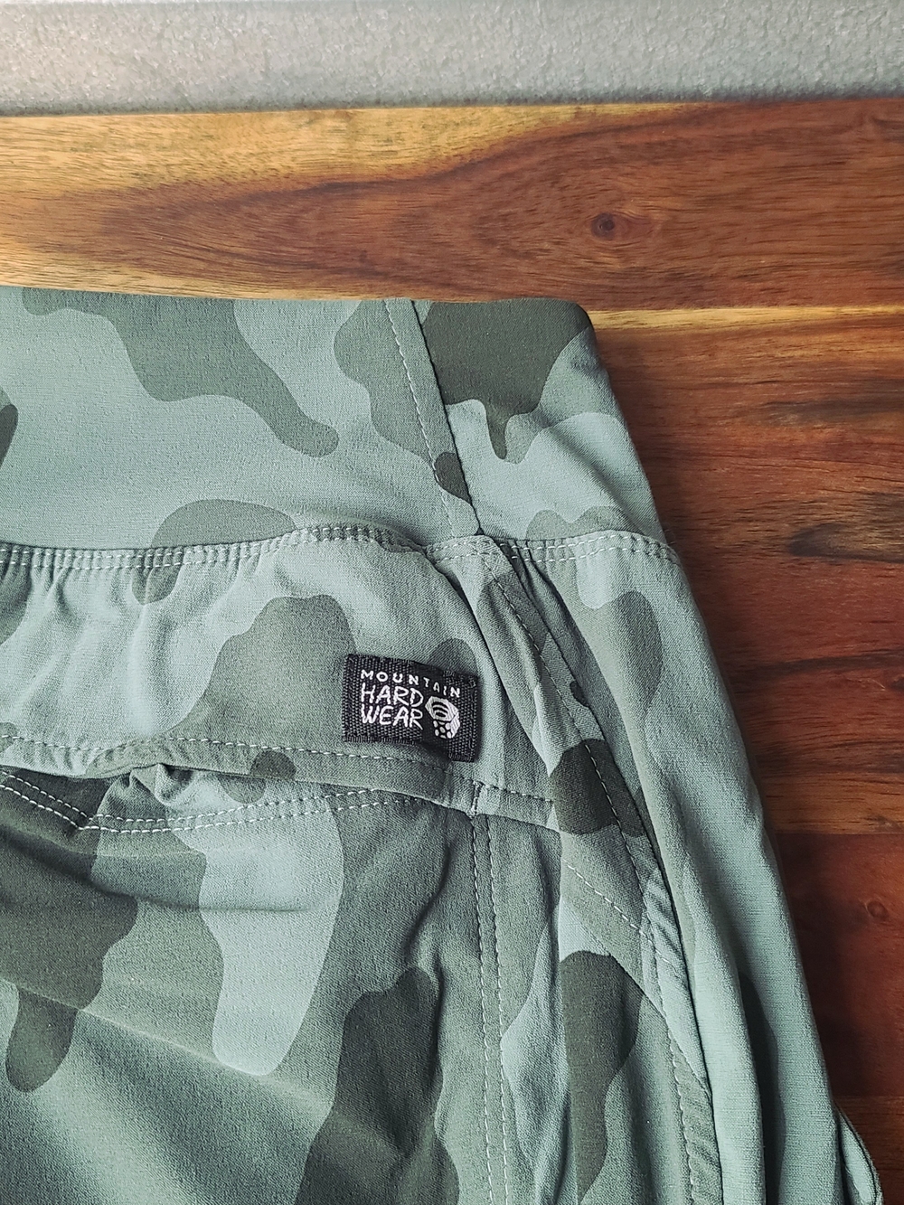 Mountain Hardwear Camo Active Pants - Sage Green Womens Small